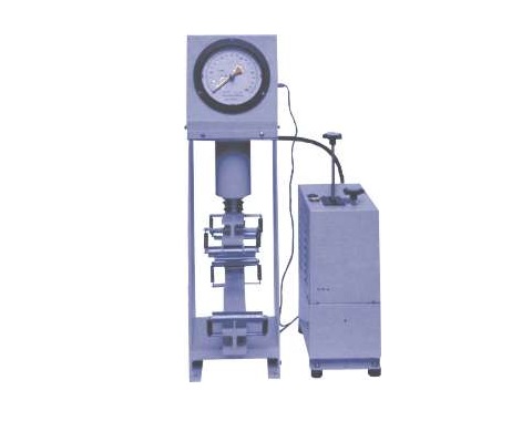 FLEXURE TESTING MACHINE (ELECTRICALLY OPERATED) 